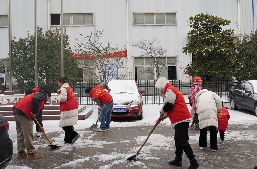鏟雪3.JPG